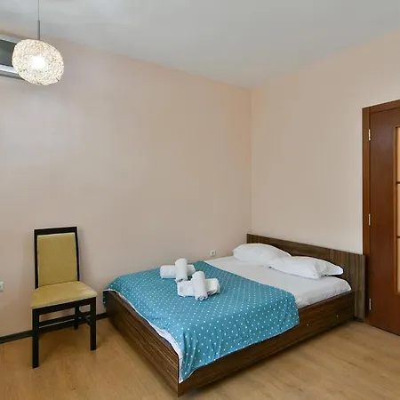 Budget Next To Sea Garden And *