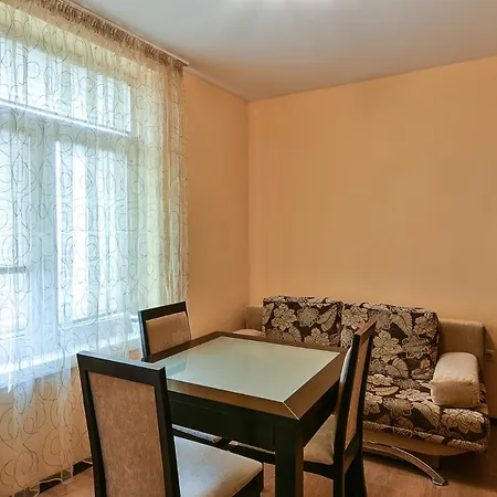 Apartment Budget Next To Sea Garden And *